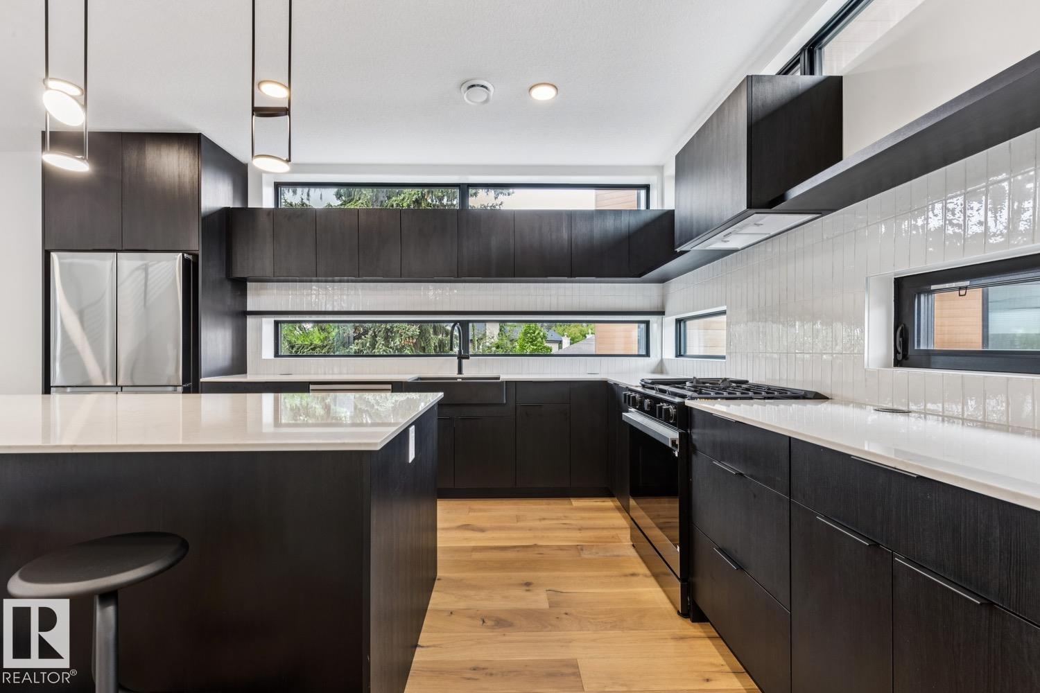 #6 10331 Wadhurst RD NW - 14