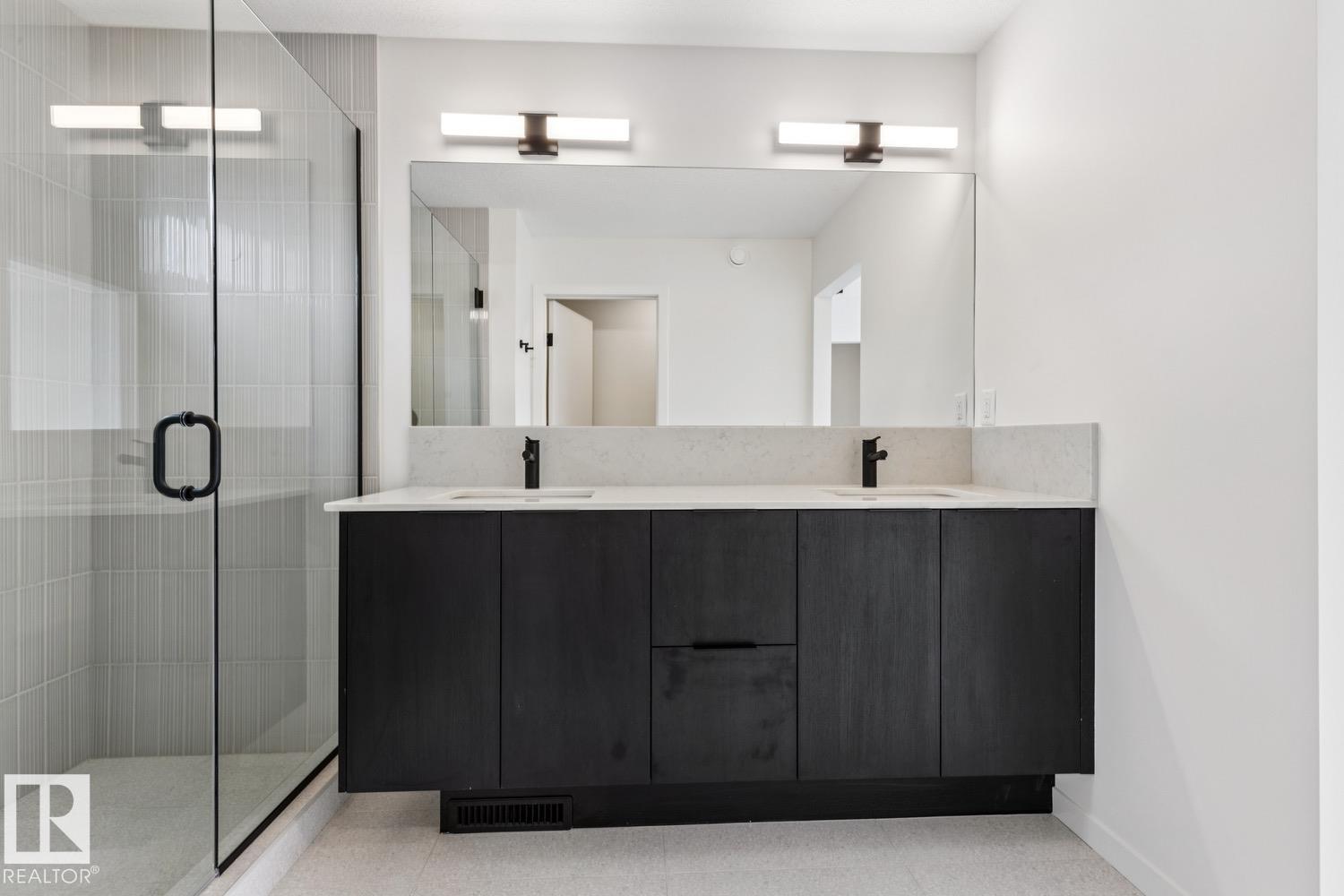 #6 10331 Wadhurst RD NW - 37