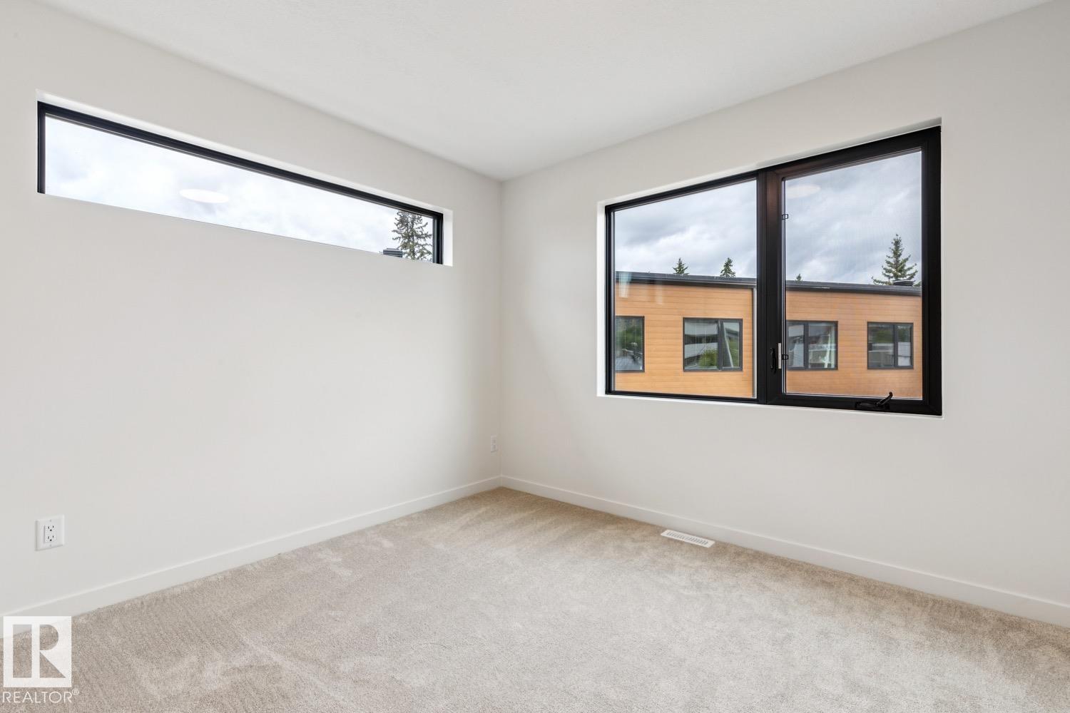 #6 10331 Wadhurst RD NW - 40