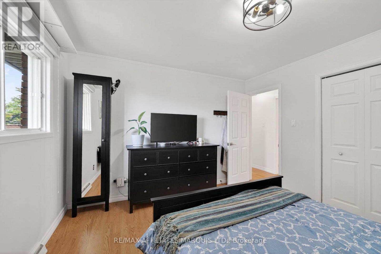 2706 ROSS AVENUE - 14
