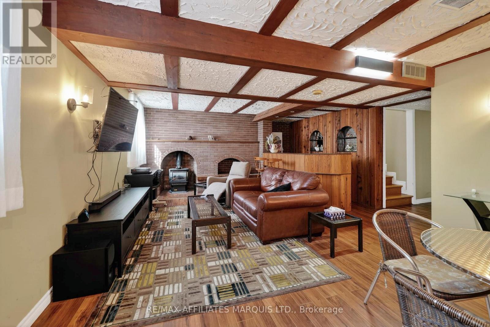 2706 ROSS AVENUE - 22