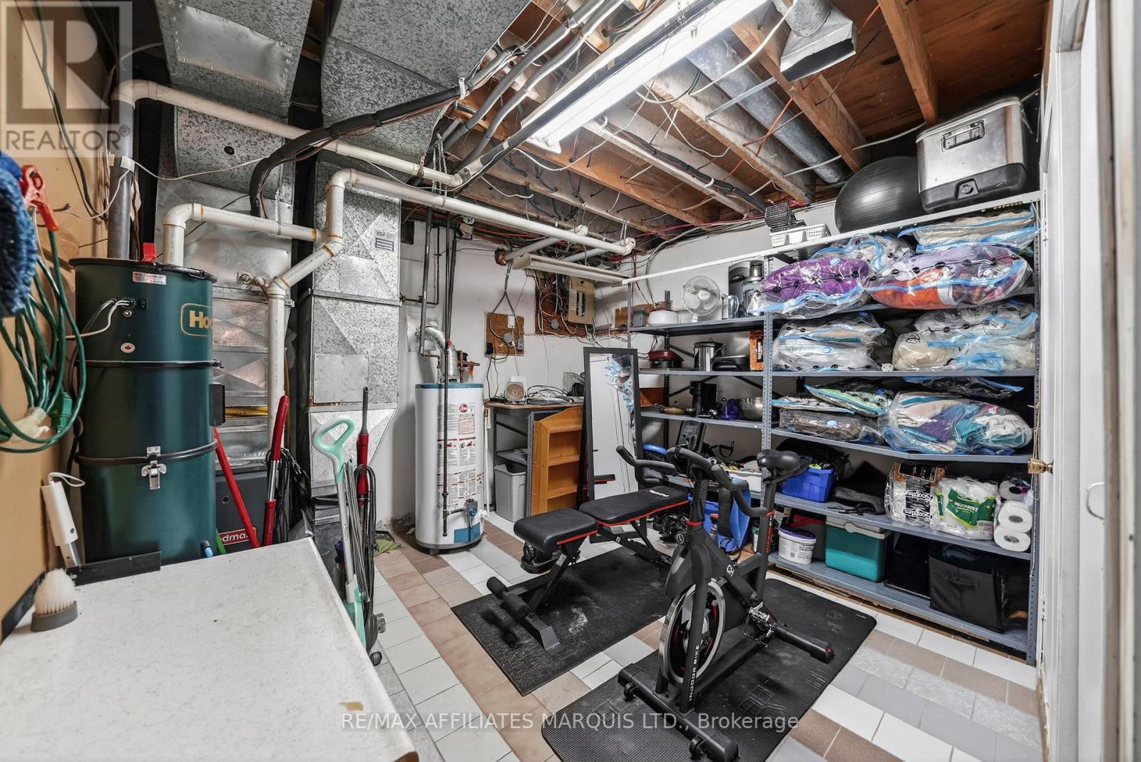 2706 ROSS AVENUE - 24