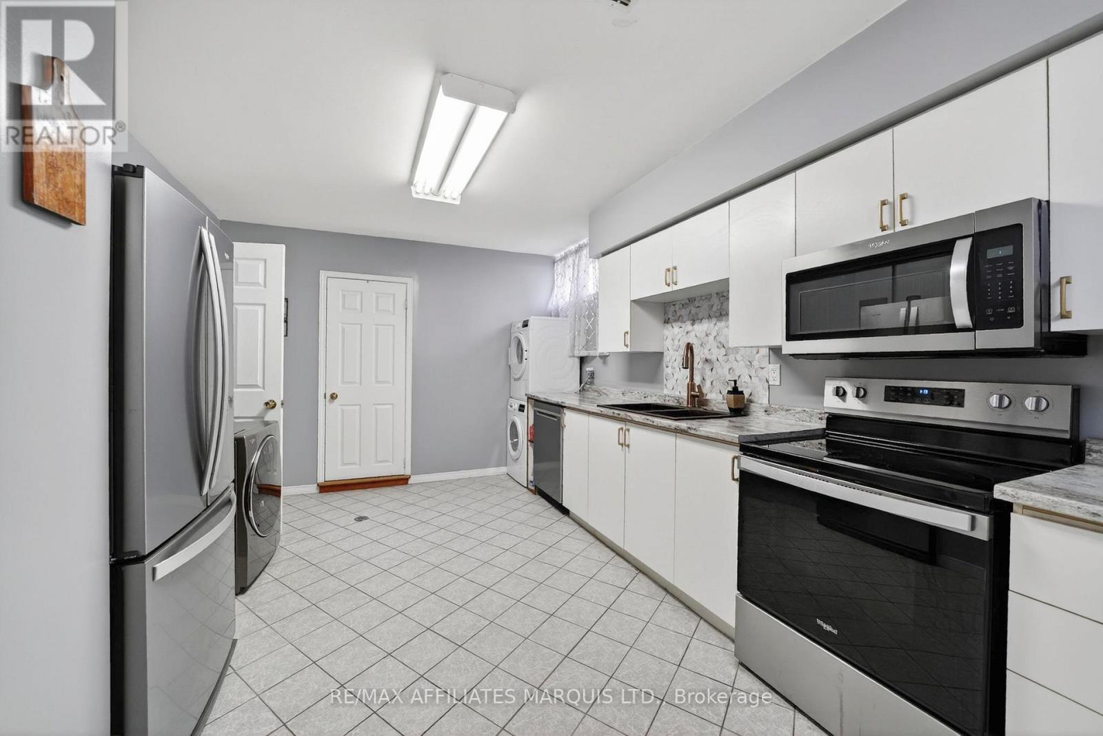 2706 ROSS AVENUE - 26