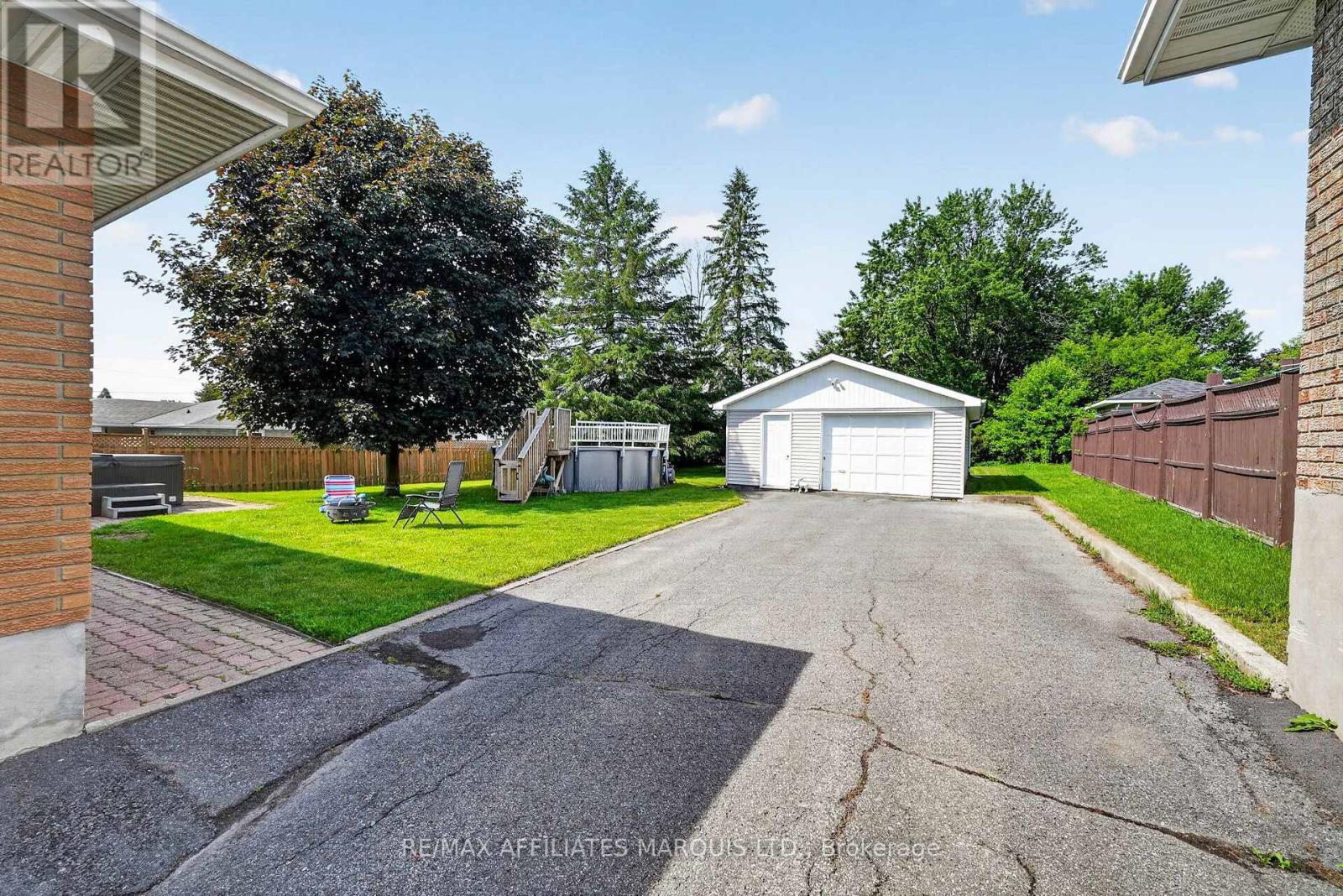 2706 ROSS AVENUE - 29
