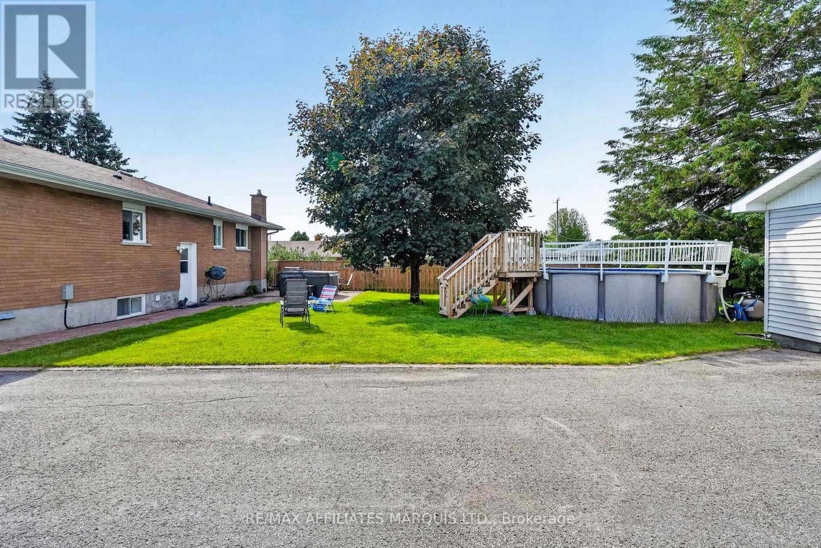 2706 ROSS AVENUE - 31