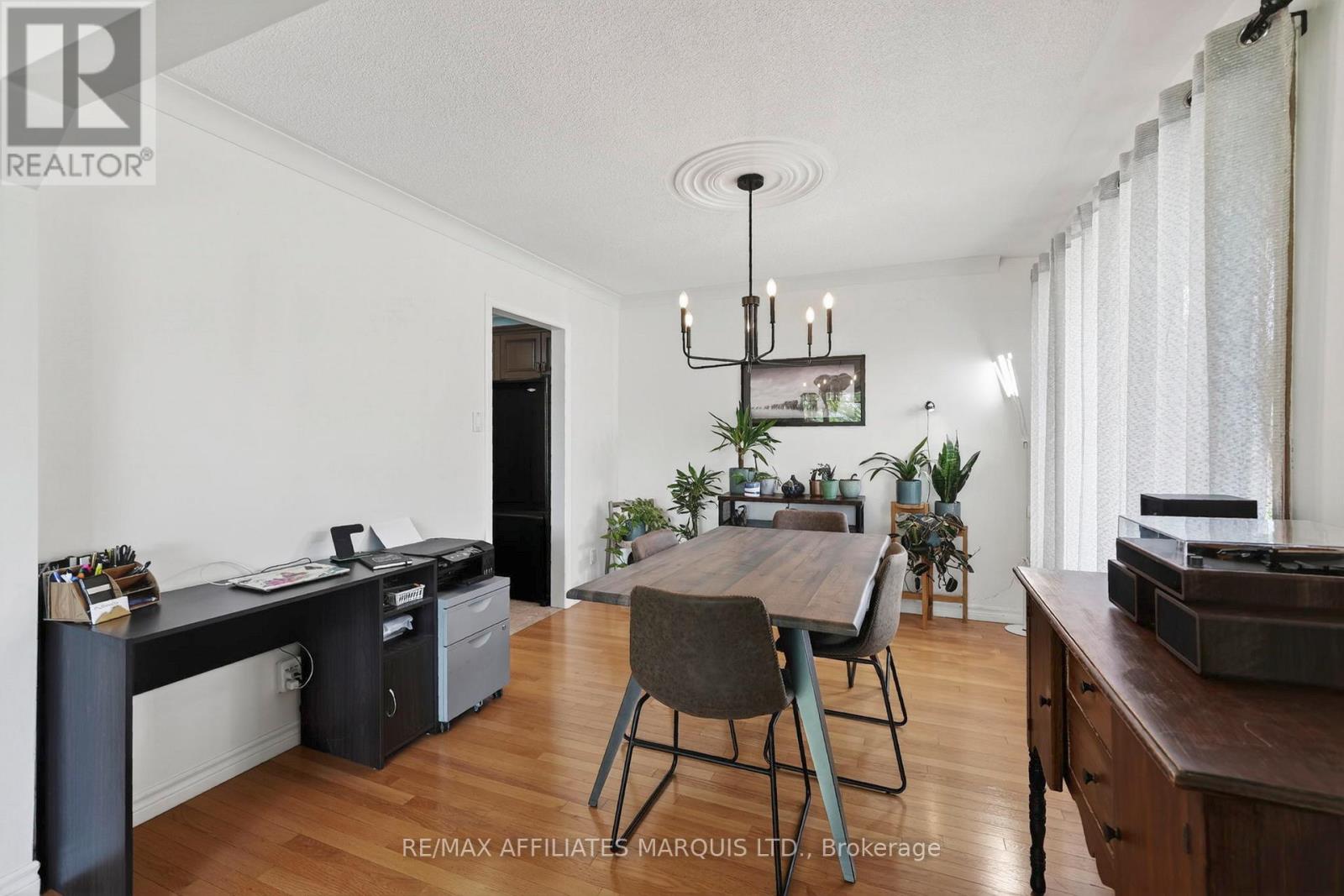 2706 ROSS AVENUE - 8