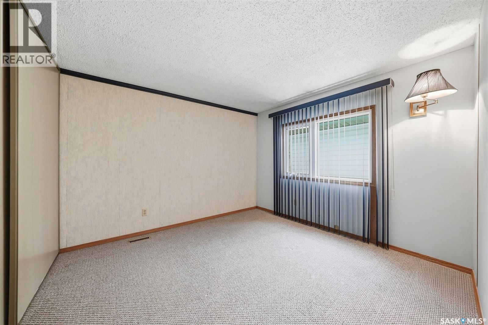 313 Cumming AVENUE — photo 17