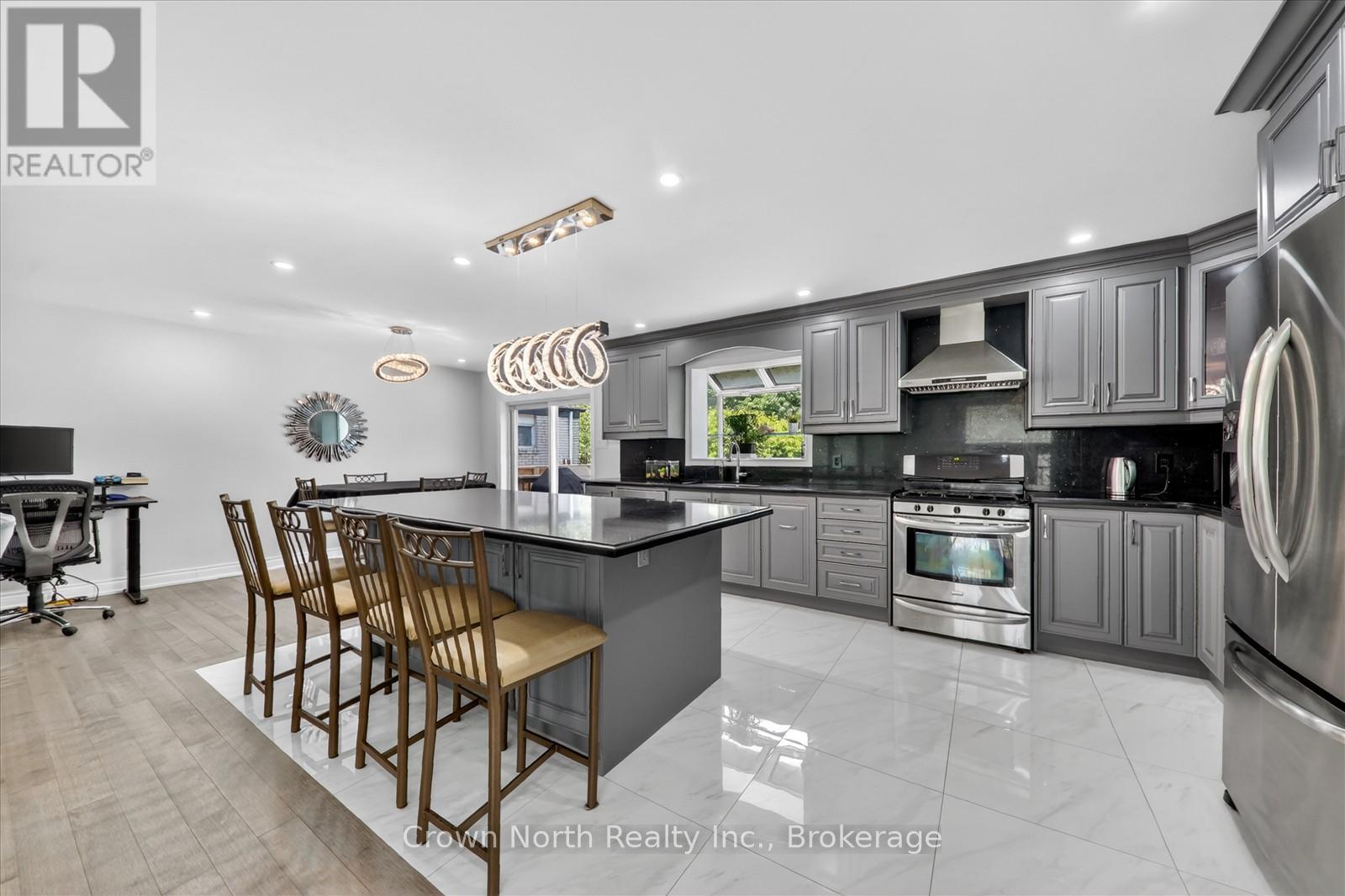 85 PORTICO DRIVE - 10