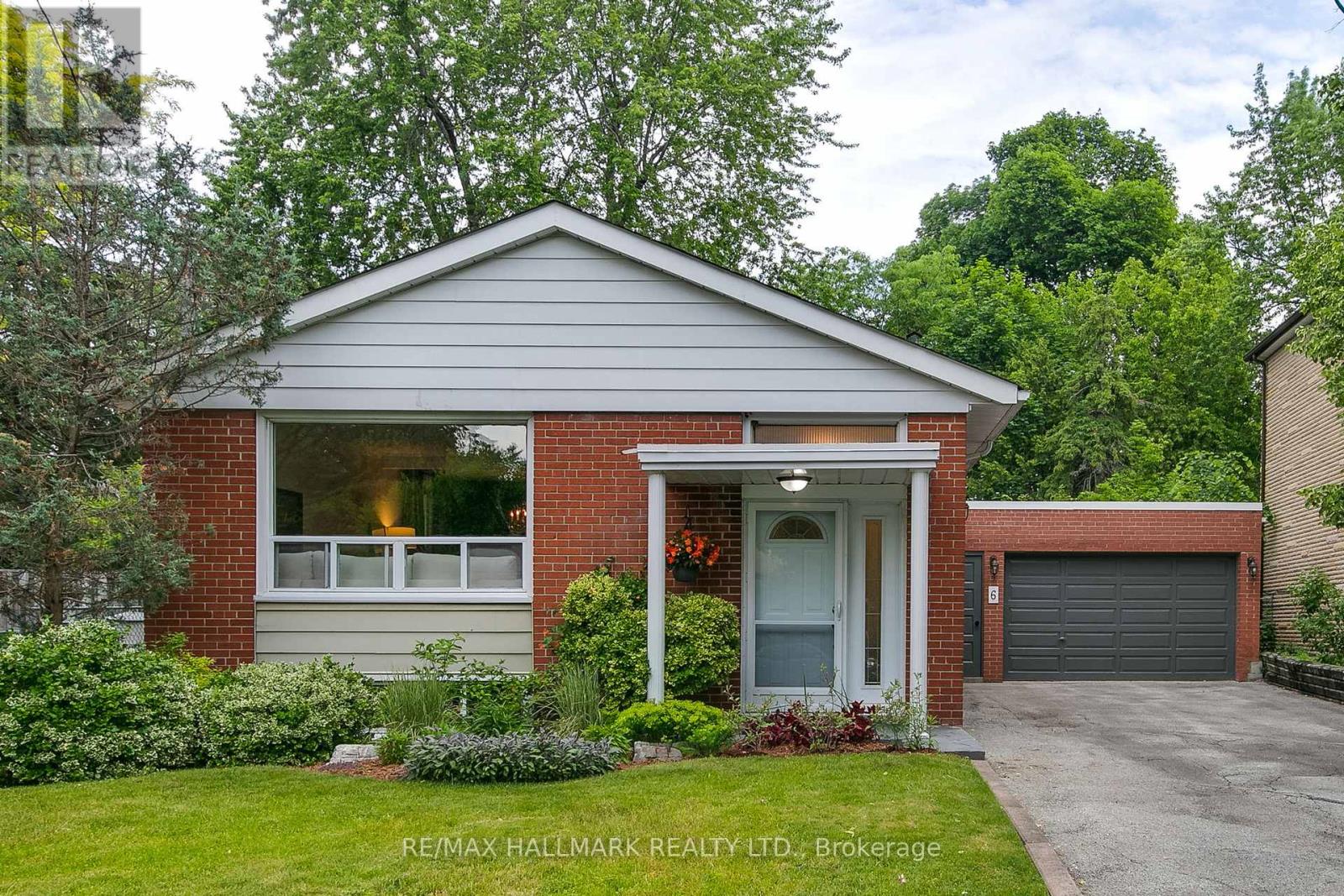 Listing photo of 6 SURATY AVENUE