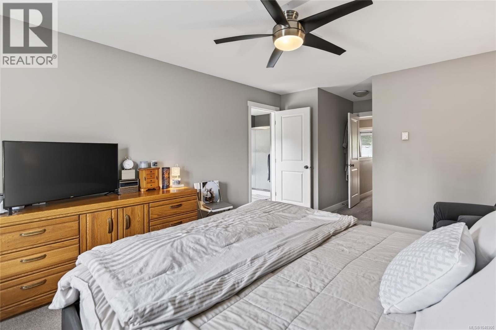 #104 4699 Muir Rd - 14