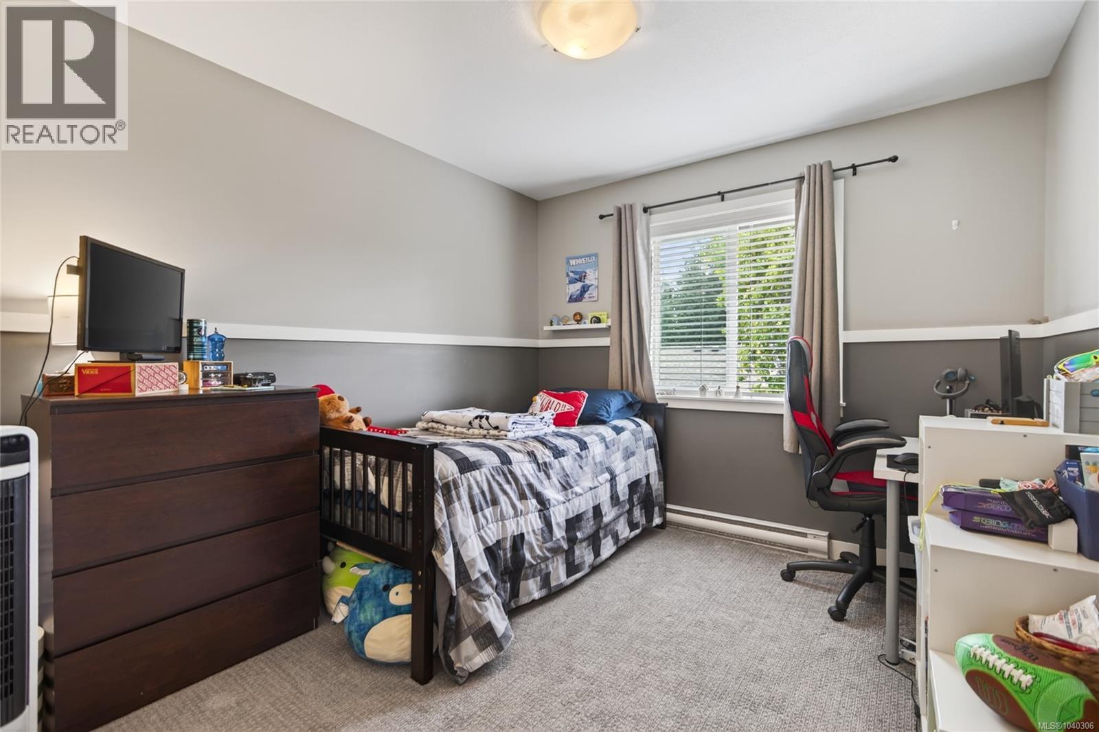 #104 4699 Muir Rd - 16