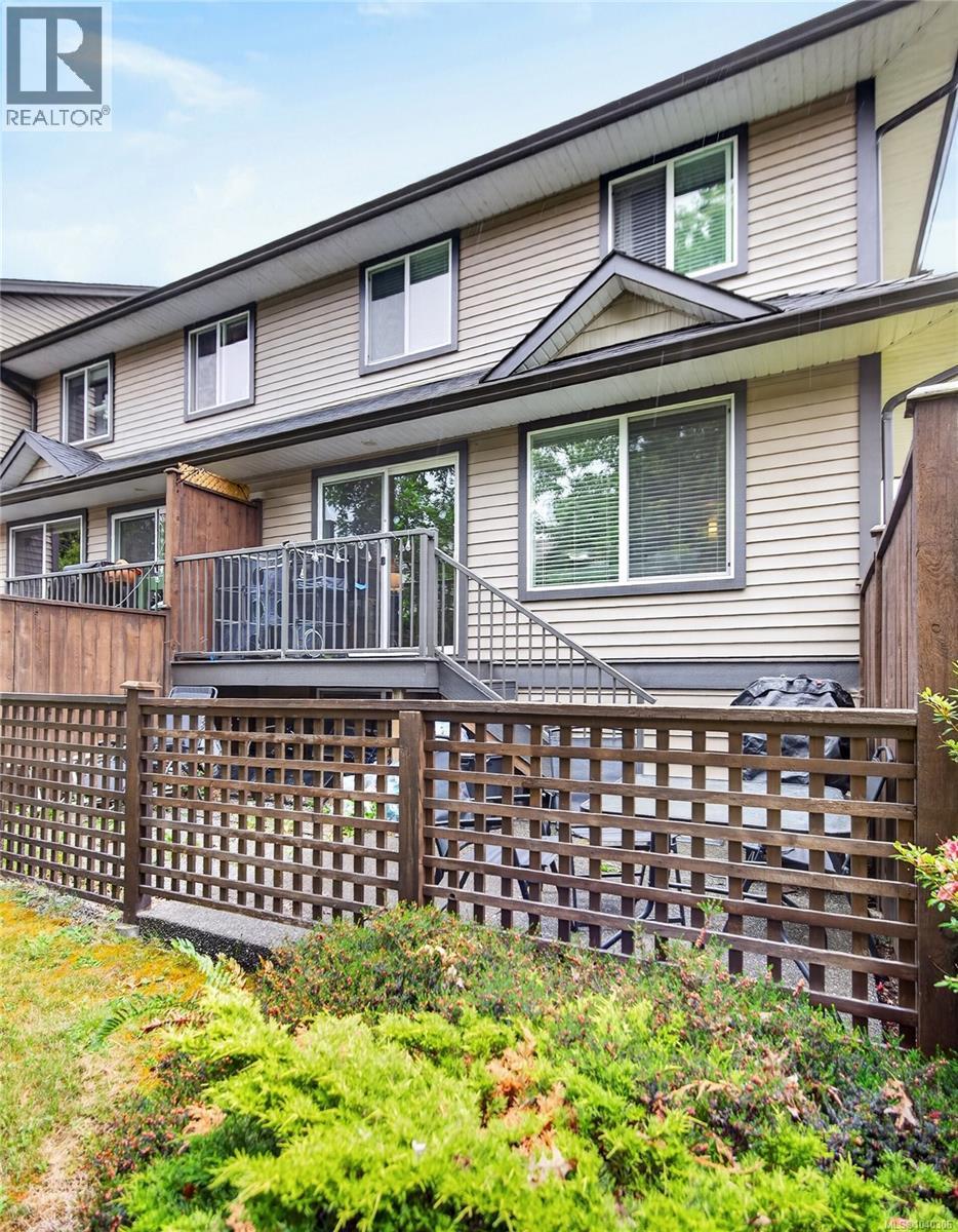 #104 4699 Muir Rd - 26