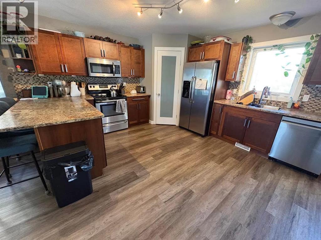 8905 107 Avenue - photo 5