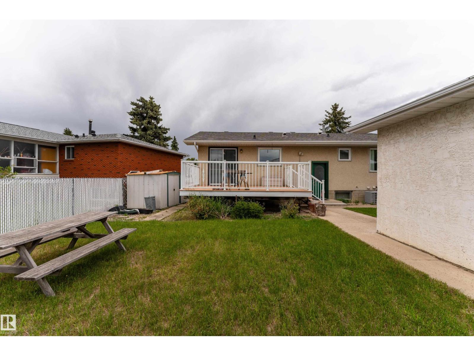 9559 145 AV NW — photo 42