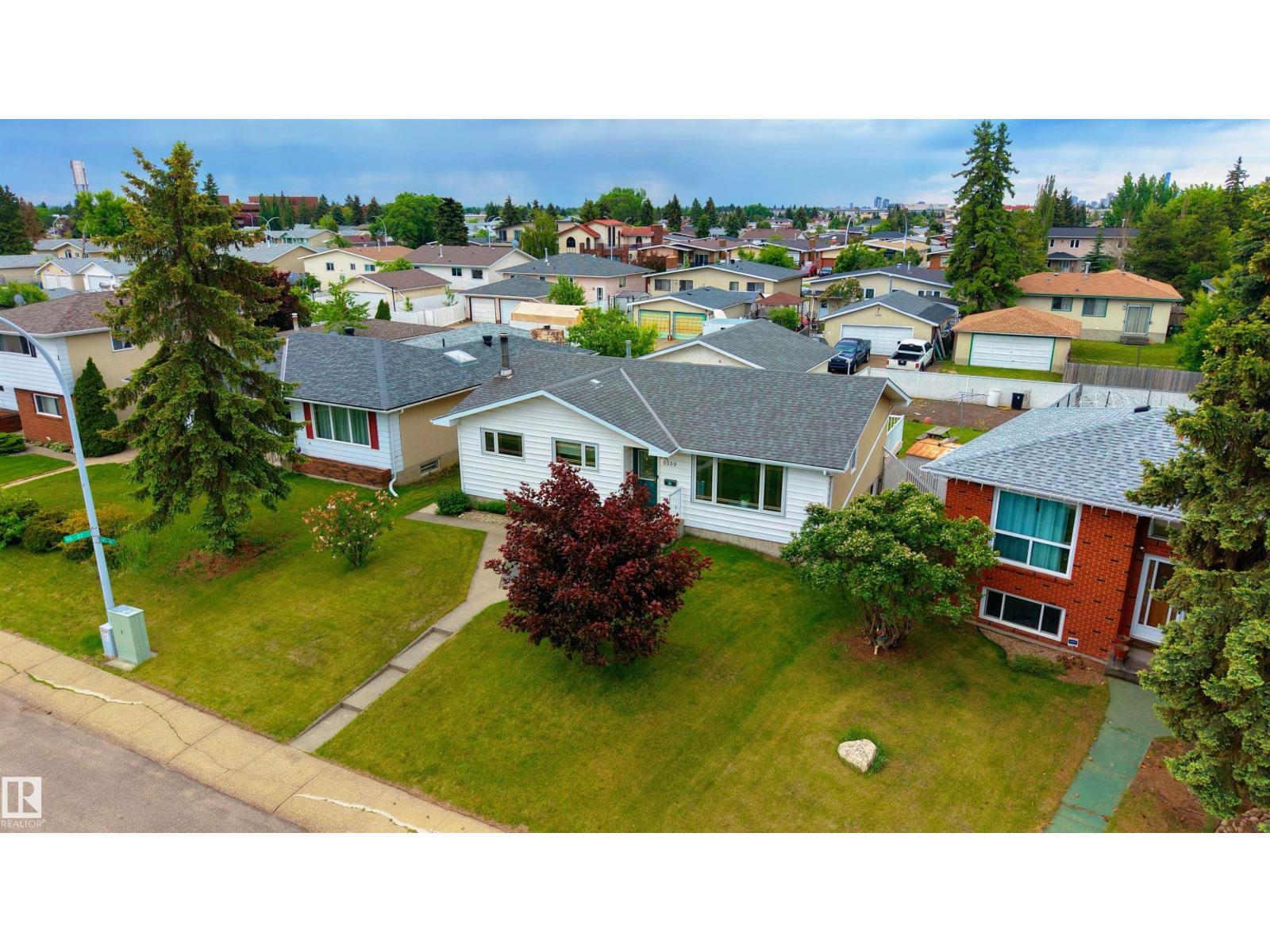 9559 145 AV NW — photo 51