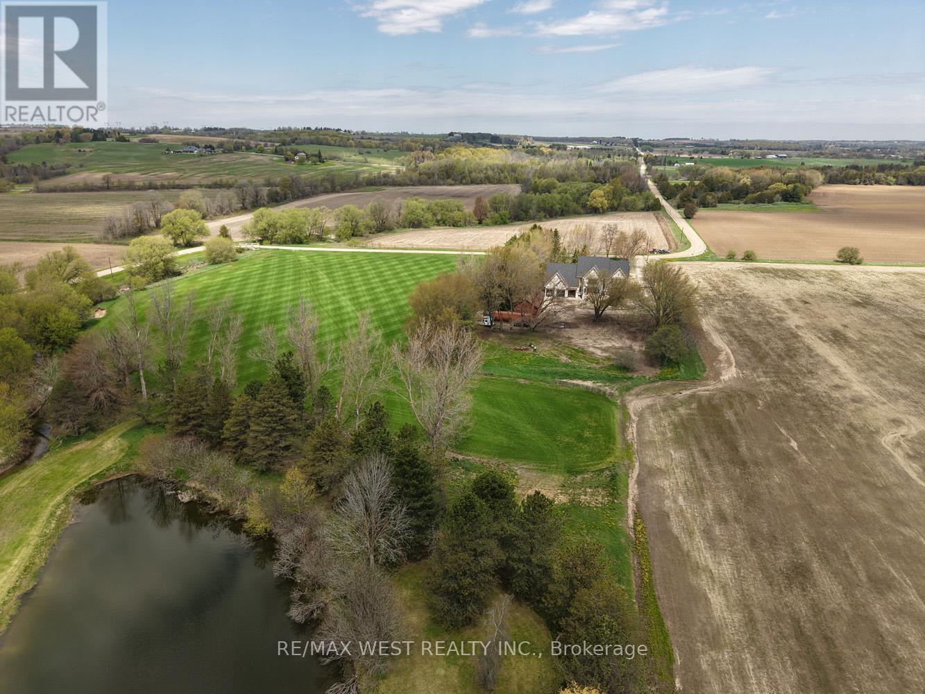 4535 SIDEROAD 20 - 17