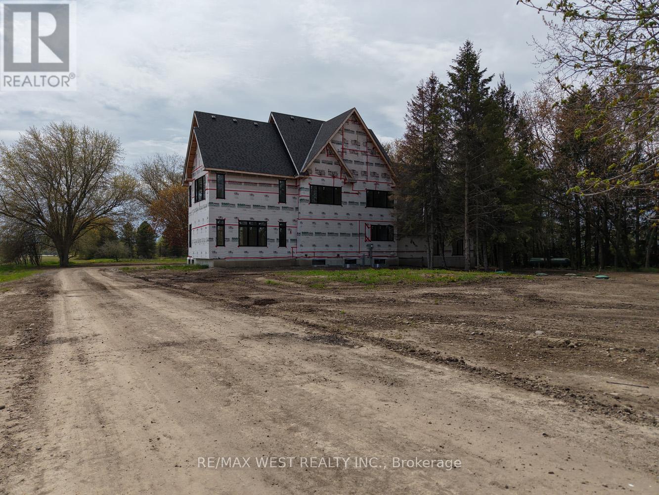 4535 SIDEROAD 20 - 20