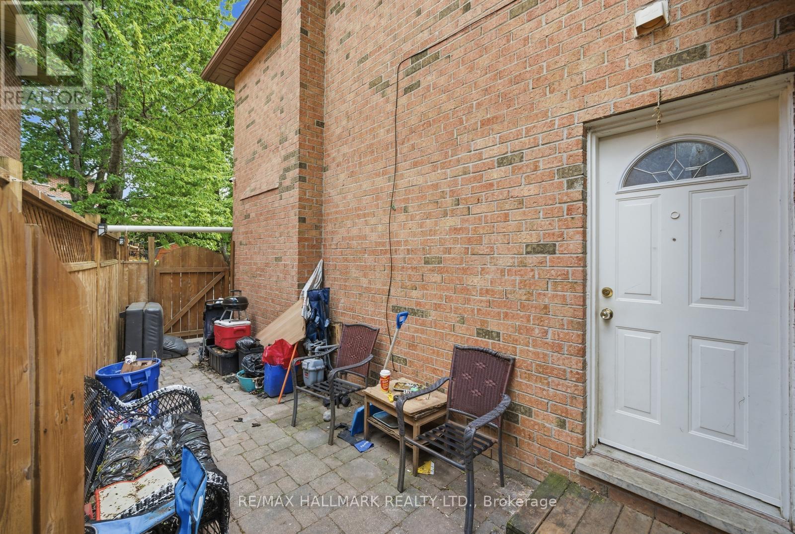 99 CARLSON DRIVE - 34