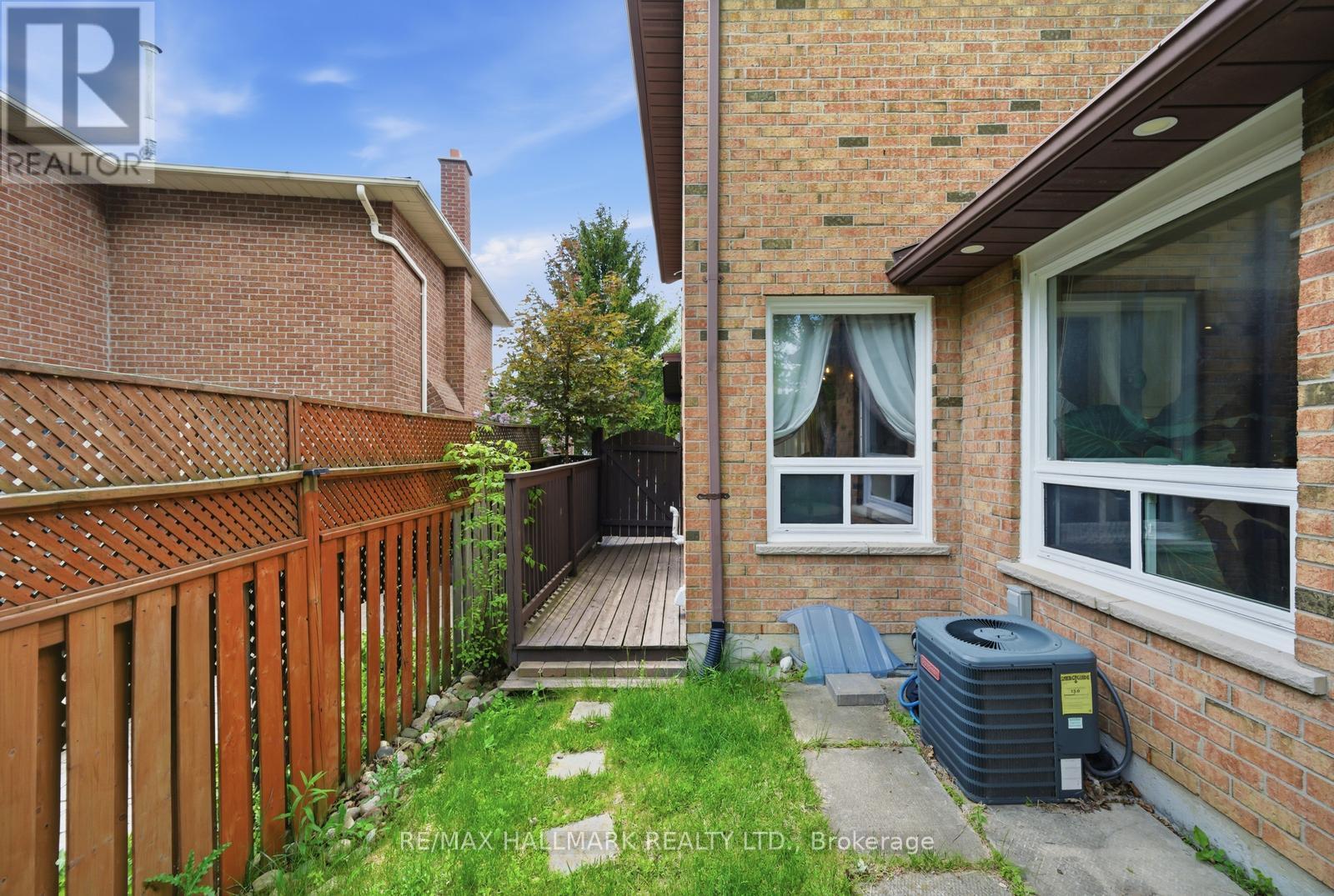 99 CARLSON DRIVE - 35