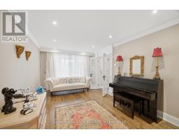 99 Carlson Drive, Newmarket, ON L3Y3G9 Photo 17