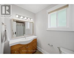 99 Carlson Drive, Newmarket, ON L3Y3G9 Photo 32