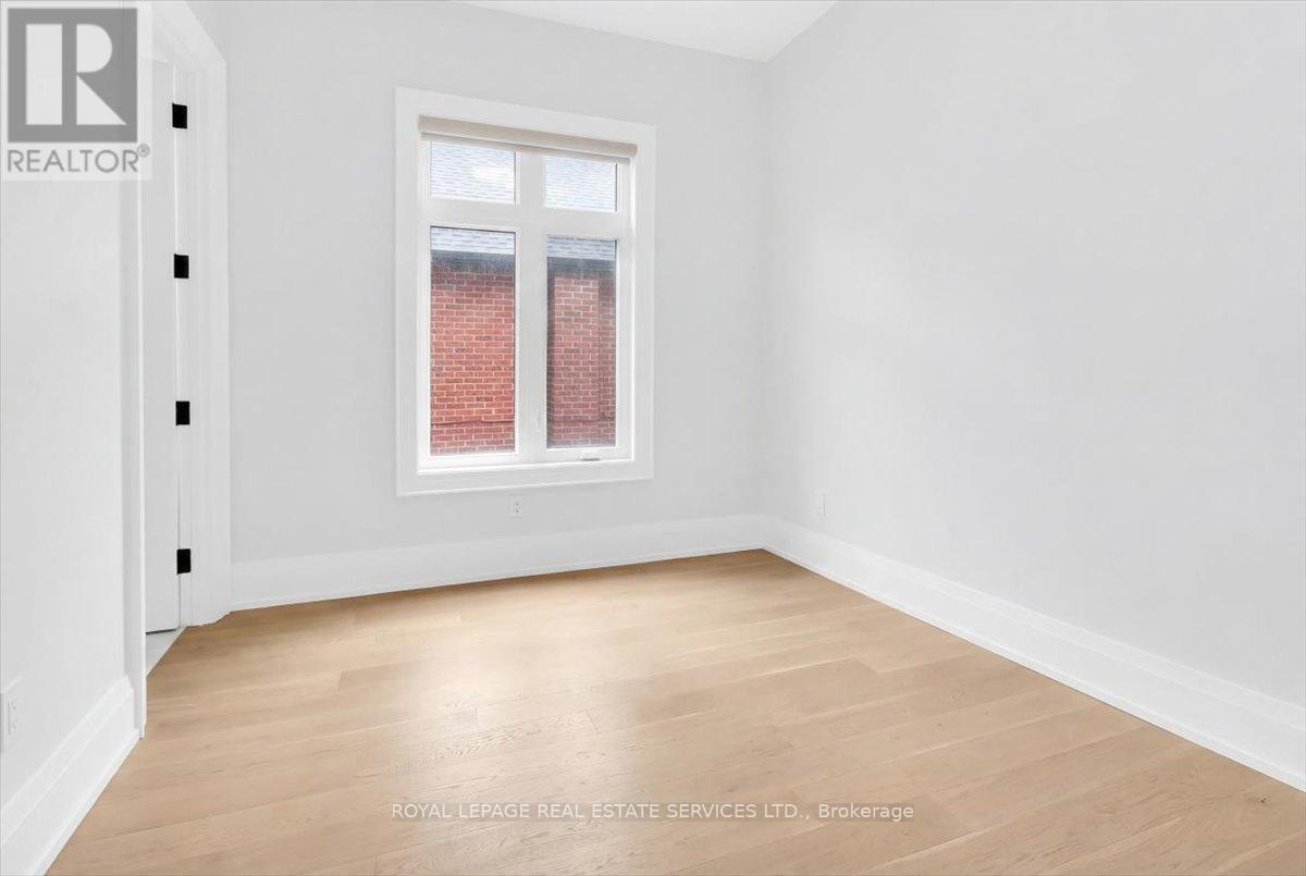 56 BATTERSEA CRESCENT - 24