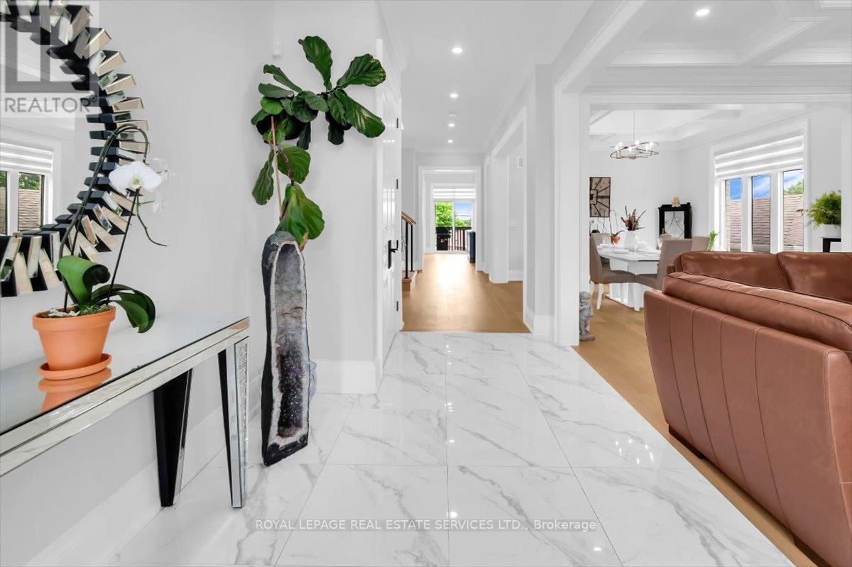 56 BATTERSEA CRESCENT - 3