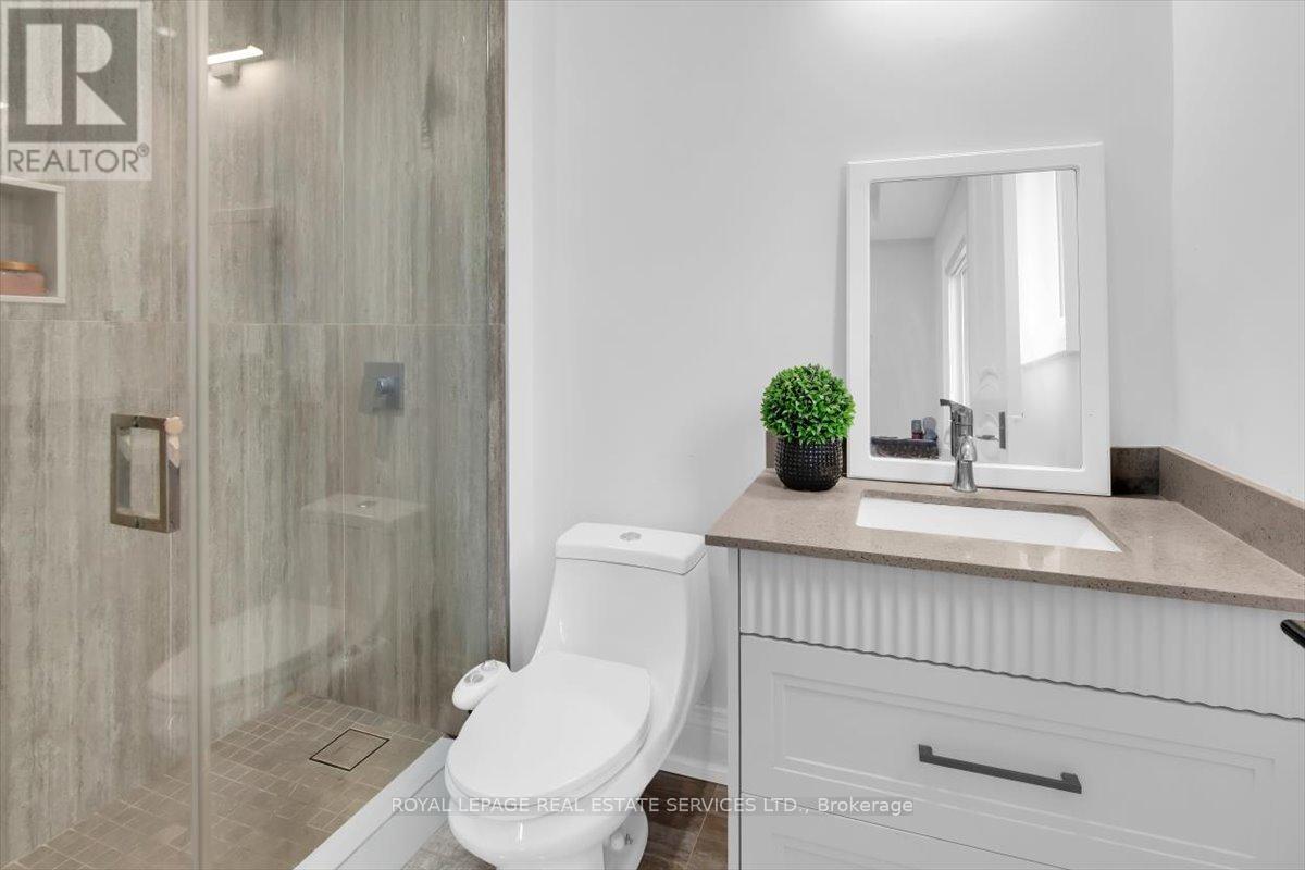 56 BATTERSEA CRESCENT - 33