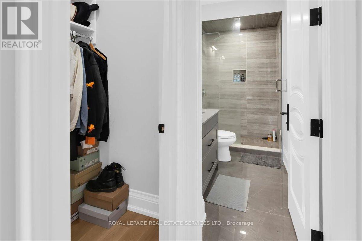 56 BATTERSEA CRESCENT - 36