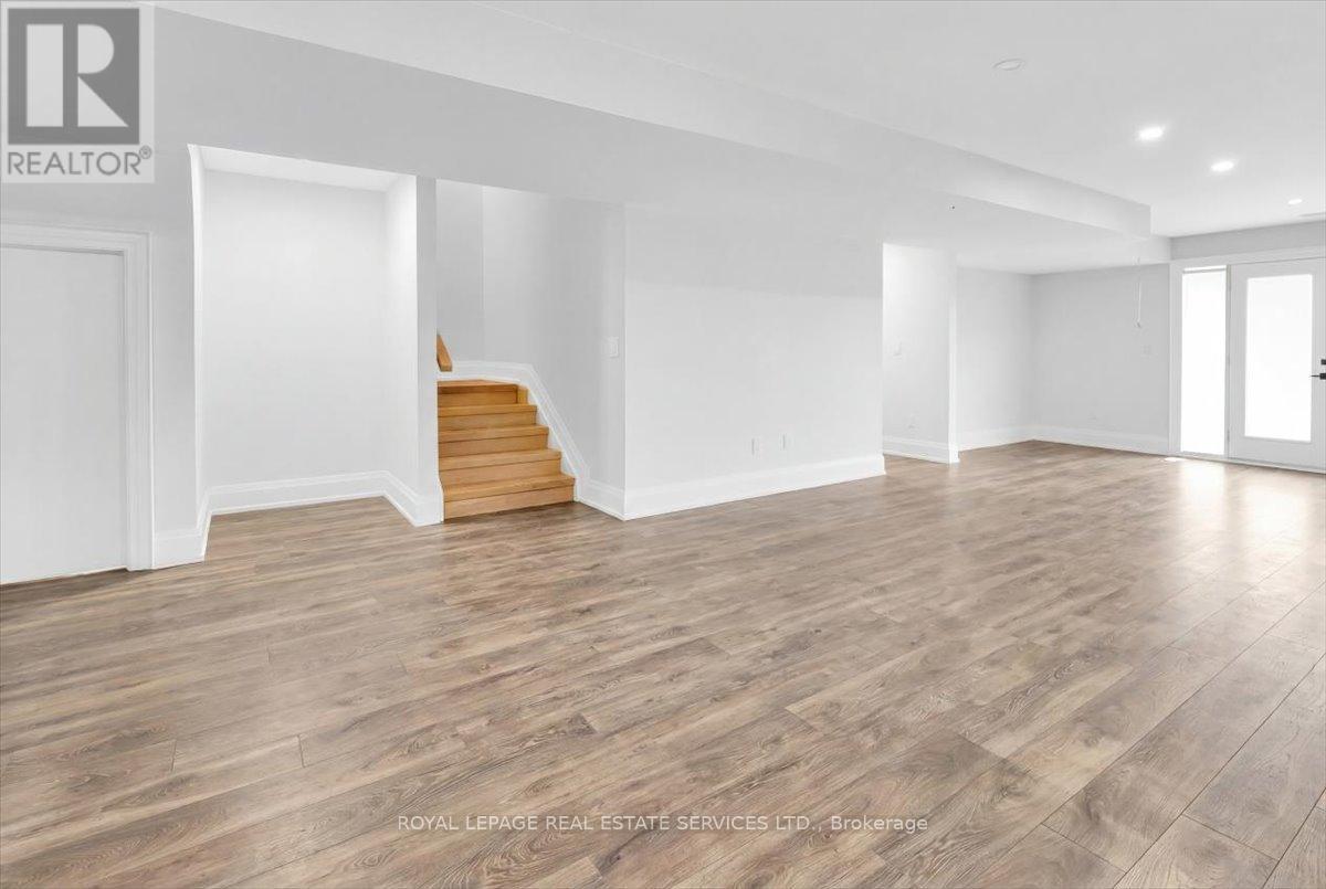 56 BATTERSEA CRESCENT - 42