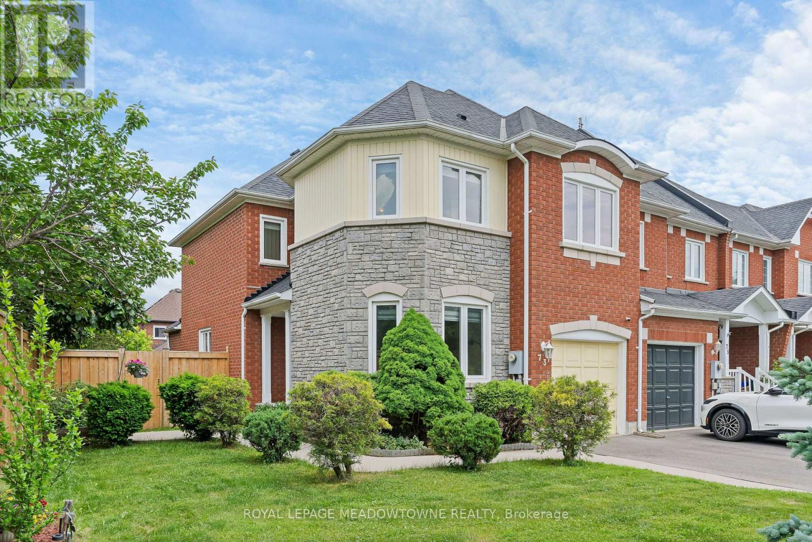 73 JAMES YOUNG DRIVE - 1
