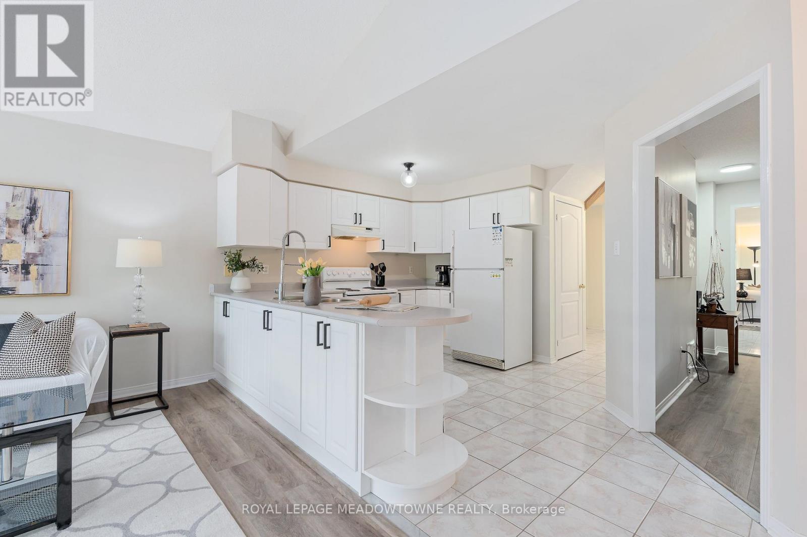 73 JAMES YOUNG DRIVE - 10