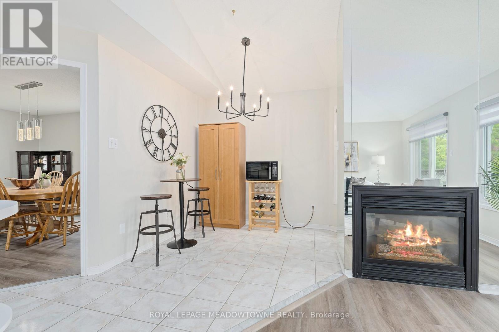 73 JAMES YOUNG DRIVE - 15
