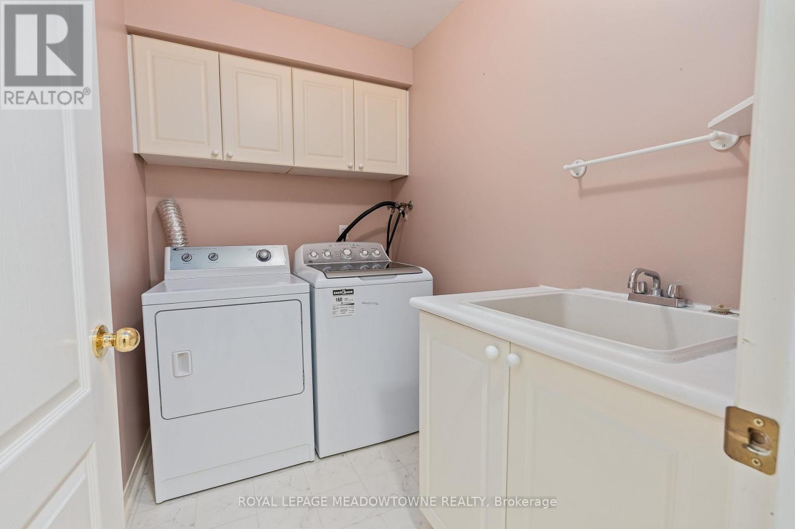 73 JAMES YOUNG DRIVE - 29