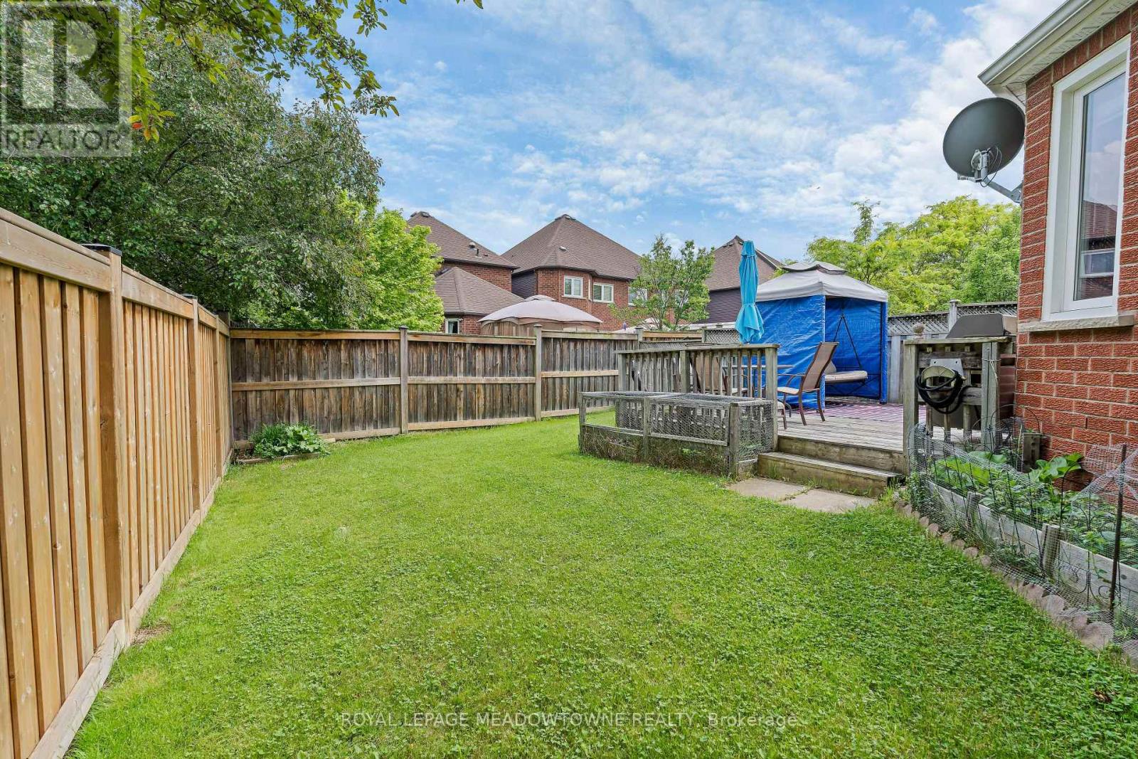 73 JAMES YOUNG DRIVE - 30