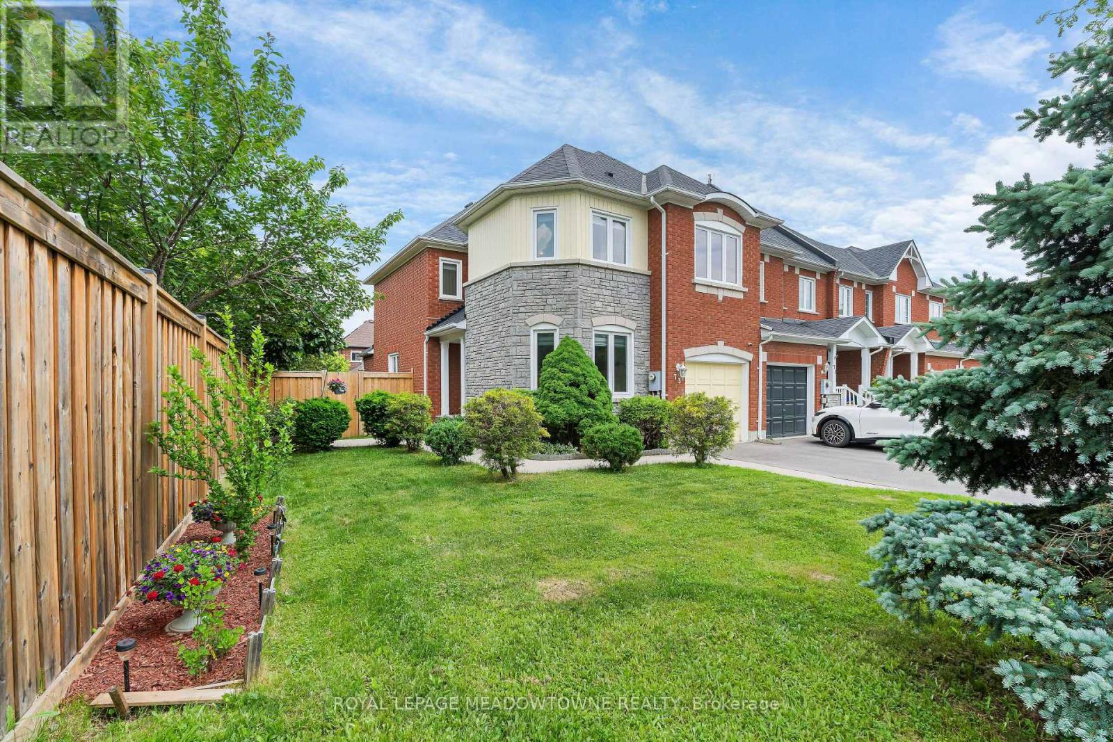 73 JAMES YOUNG DRIVE - 38