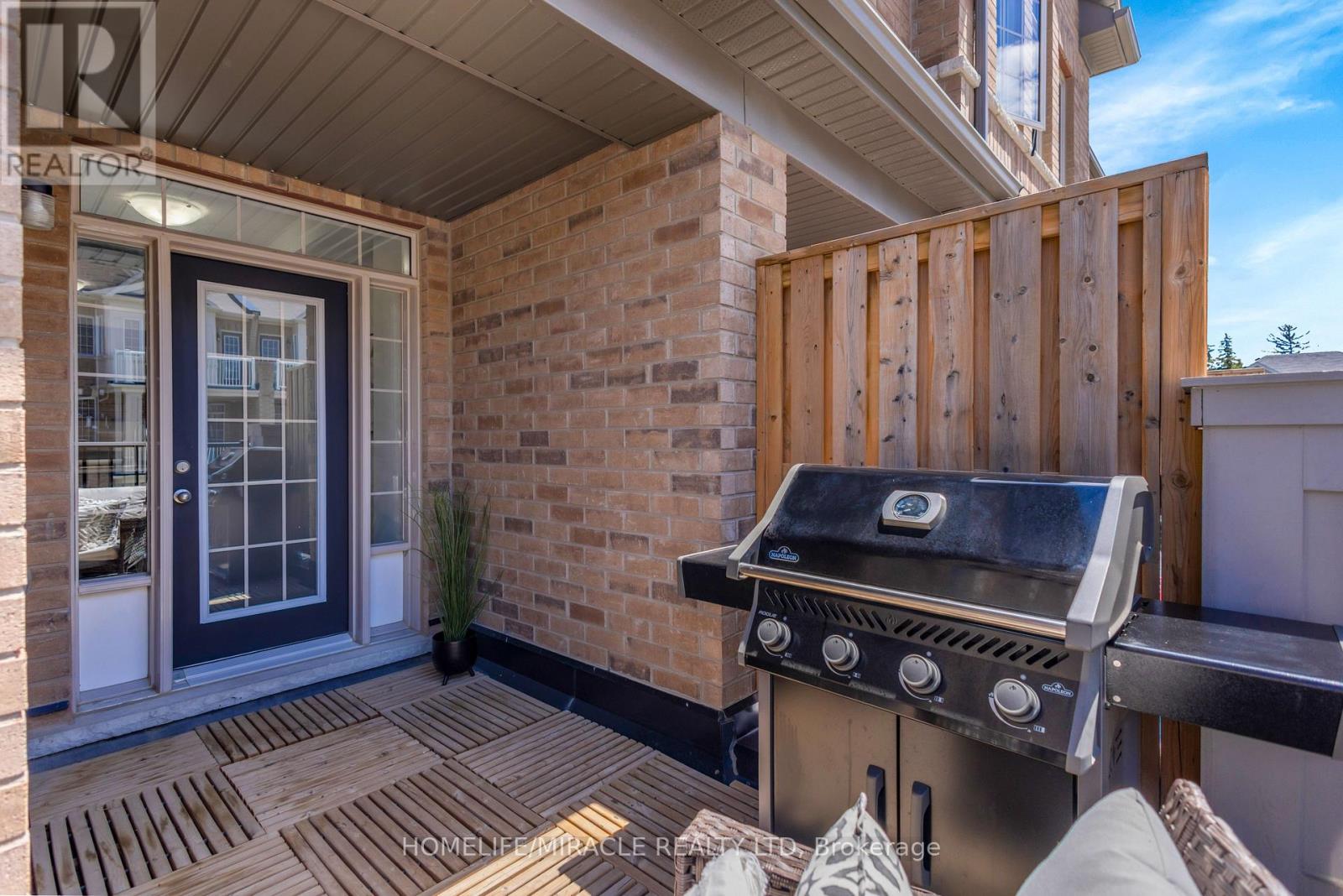 7 HAYMARKET DRIVE - 13