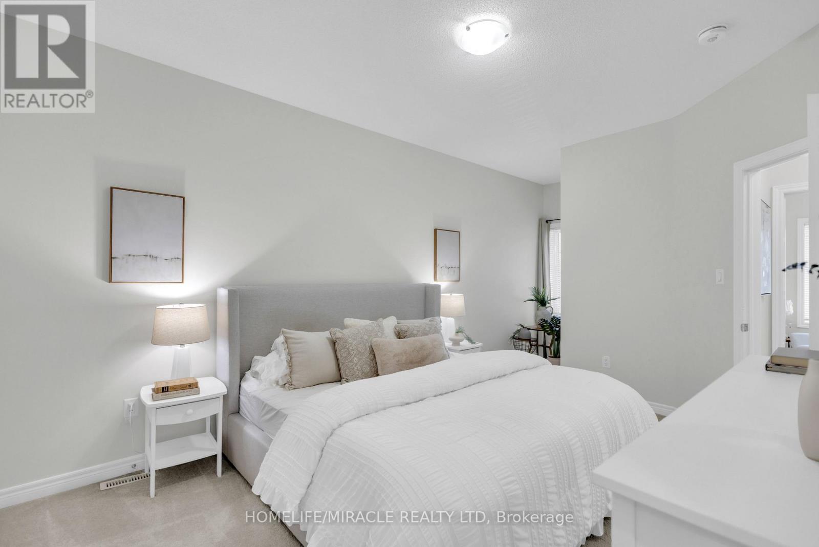 7 HAYMARKET DRIVE - 17