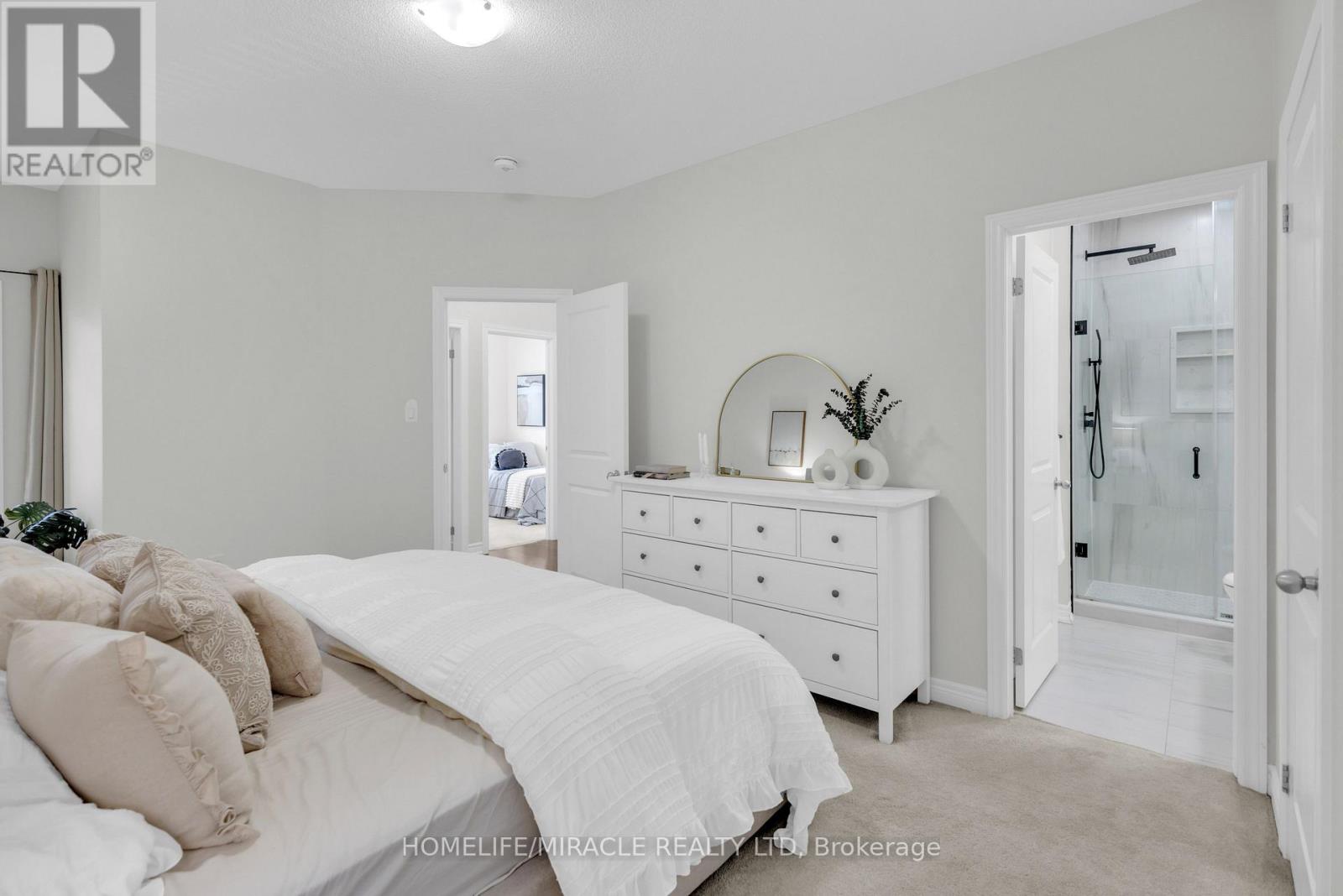 7 HAYMARKET DRIVE - 24