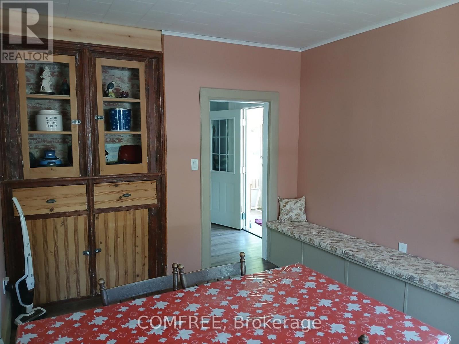 2 MILLER STREET - 6