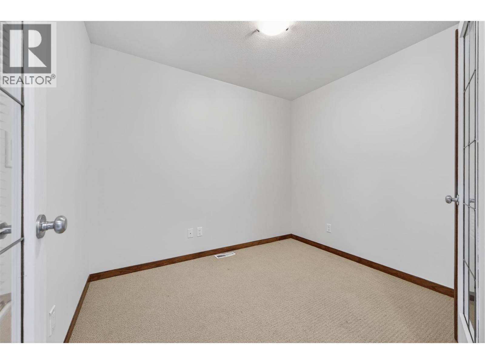 #10 1000 9TH Street - 24