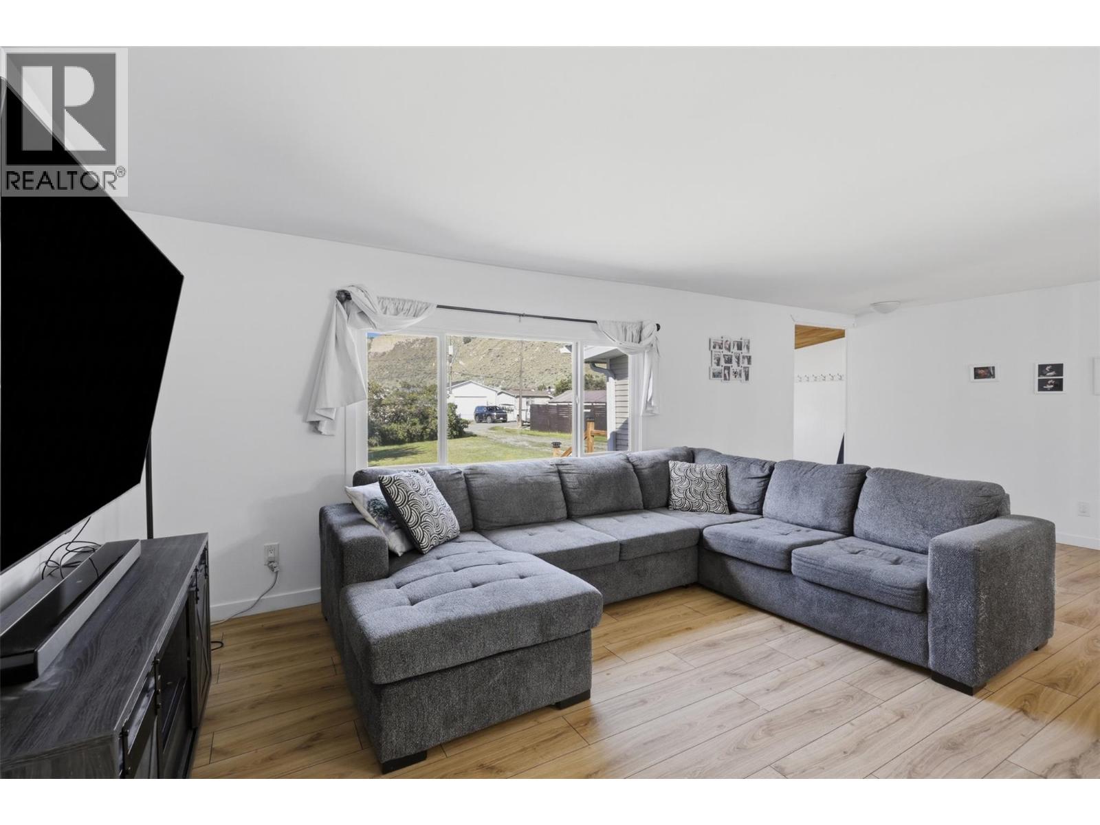 1328 Riverview Place - 9