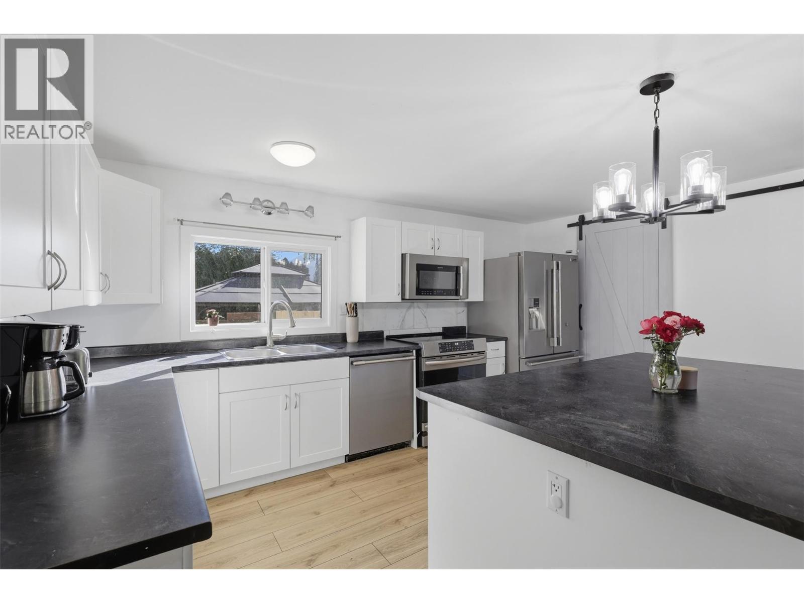 1328 Riverview Place - 13
