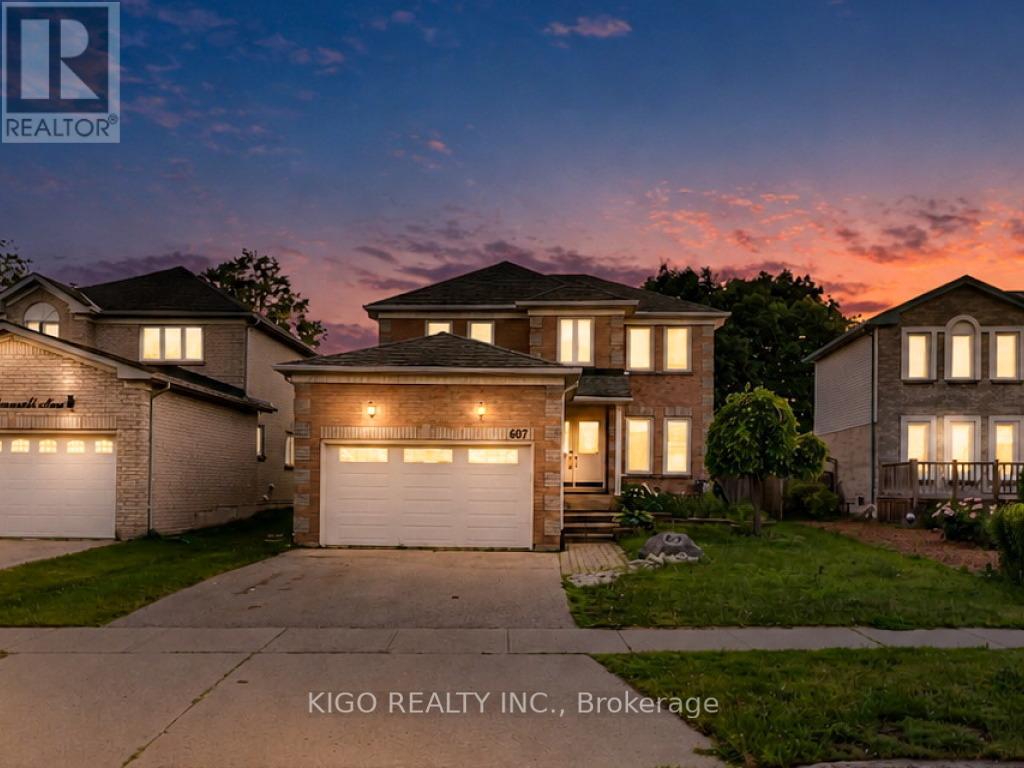 607 BURNETT AVENUE - 1