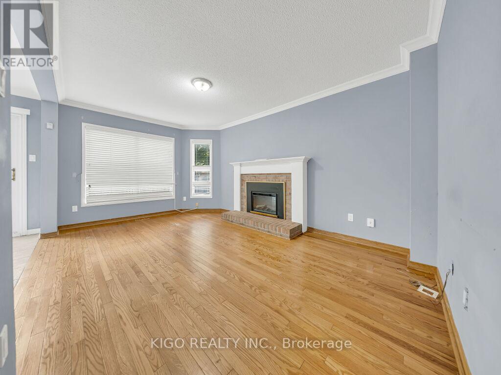 607 BURNETT AVENUE - 10