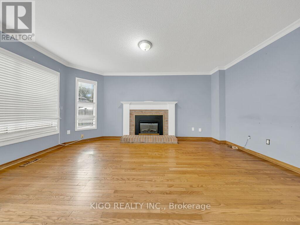 607 BURNETT AVENUE - 11