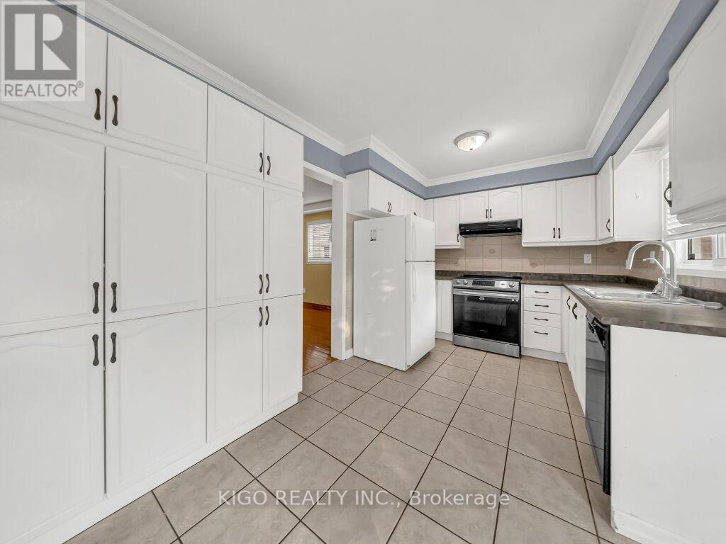 607 BURNETT AVENUE - 14