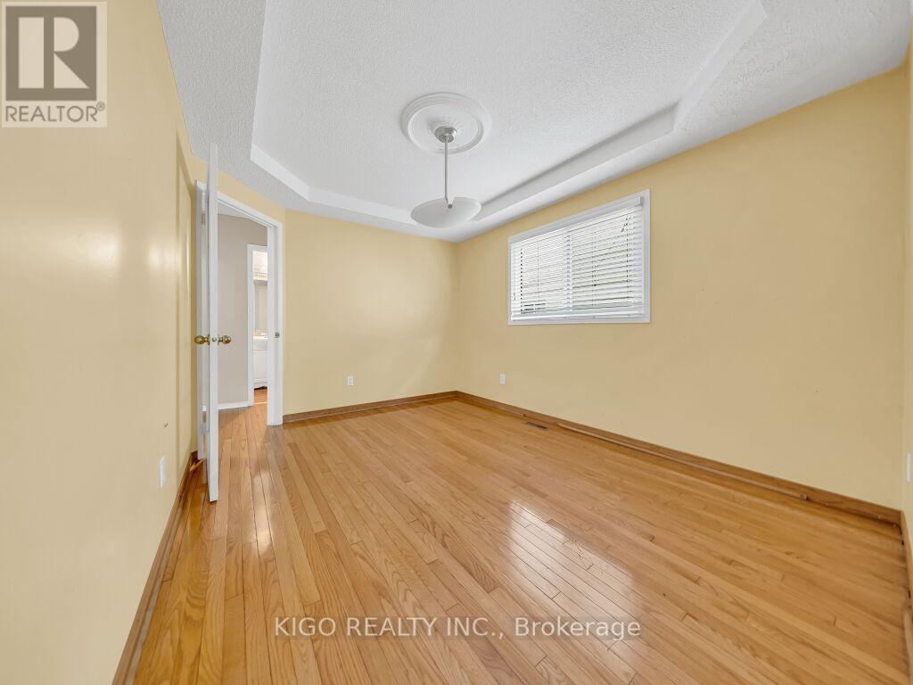 607 BURNETT AVENUE - 17