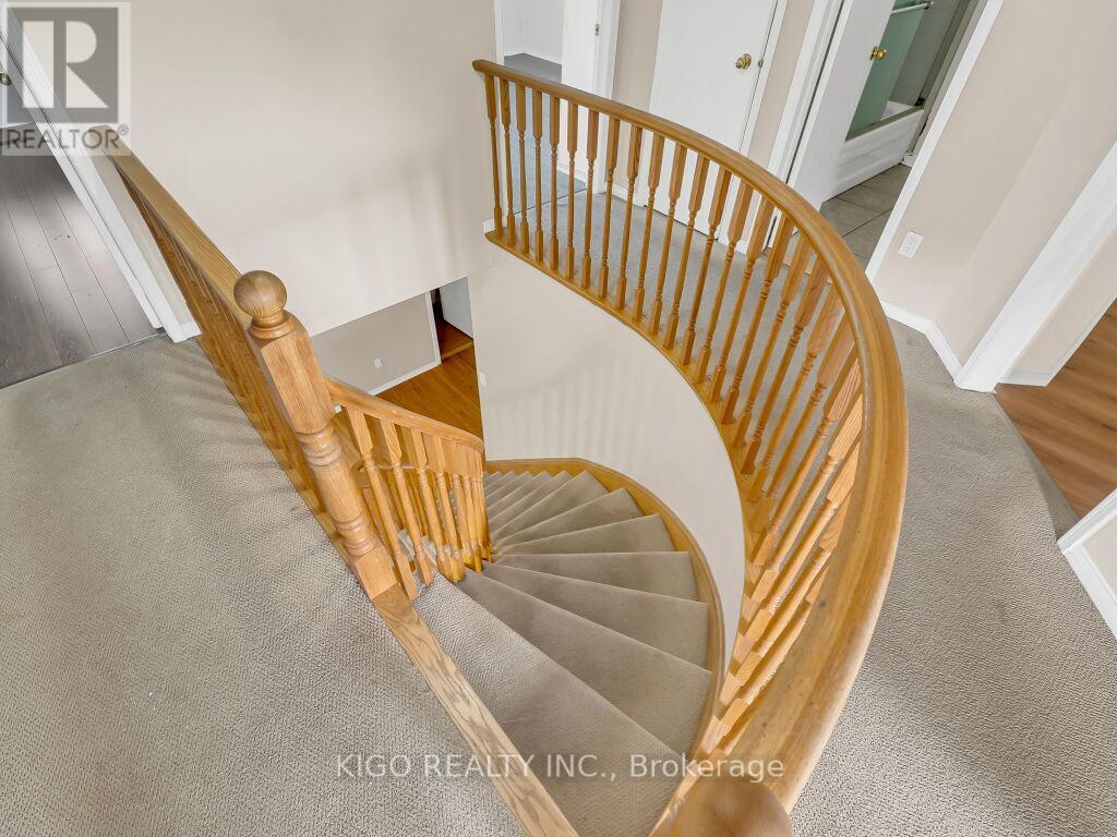 607 BURNETT AVENUE - 22