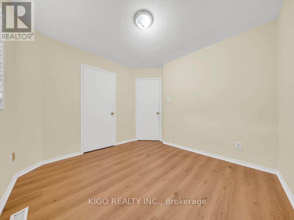 607 BURNETT AVENUE - 31